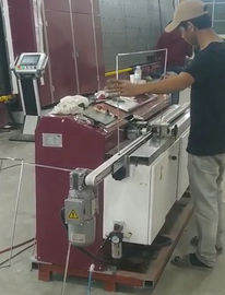 De automatische Butyl Machine van de Dichtingsproductextruder aan het Uitspreiden Butyle aan Aluminiumkader