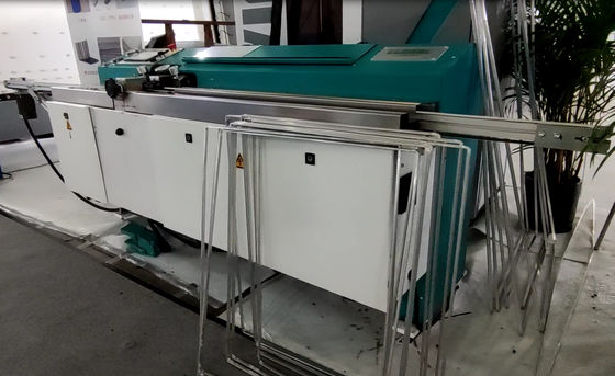 Automatische Hete Smeltings Butyl Machine met Groot Butyl Vat voor Dubbele Glasmachine