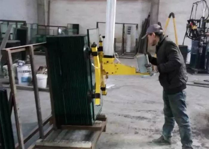 Opheffende Isolerende het Glasproductielijn van de Cantileverkraan 800KG en Glaskraan met vier uitlopers