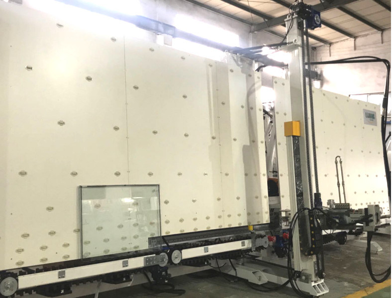 De automatische Isolerende RubberdieExtruder van het Glassilicone voor het Isoleren Glasverwerking in het Isoleren van Glasmachine wordt gebruikt