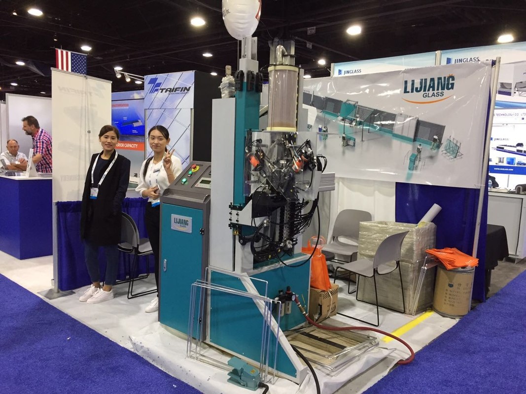 De dehydrerende het Vullen Machine kan acties automatisch bereiken van automatisch het boren van gaten in de verbindingsstukkaders