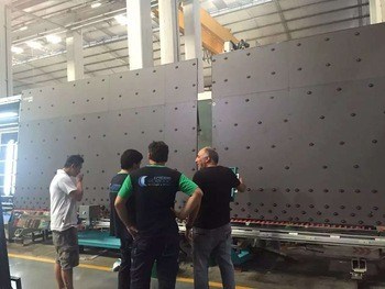 De volledige Automatische Verzegelende Robot voor het Isoleren Glasverwerking, stapte Glas en vormde Glas