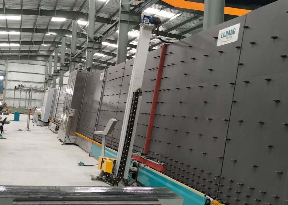 De automatische 2500mm Dubbele Machine van de Componenten Verzegelende Robot voor de Holle Glas het Isoleren Verwerking van het Glas Dubbele Glas