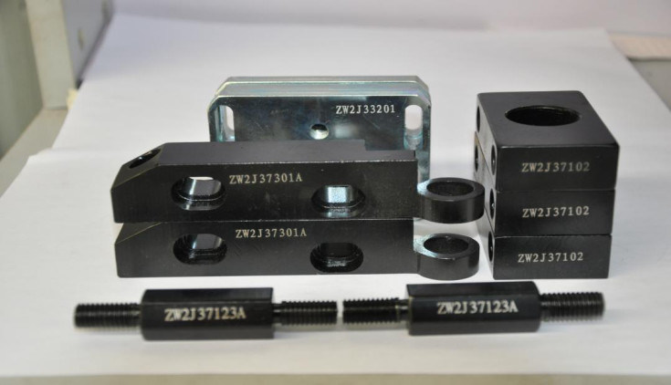 De kleur paste de Nauwkeurige Buigende Machine van het Hoek±0.5mm Verbindingsstuk aan