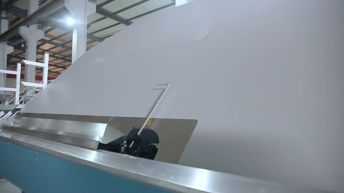 De Bar van het aluminiumkader Knipsel en het Buigen van het het Aluminiumverbindingsstuk van de Materiaalmachine van de de Barmachine het Glasapparaat IG Proc Isolerend