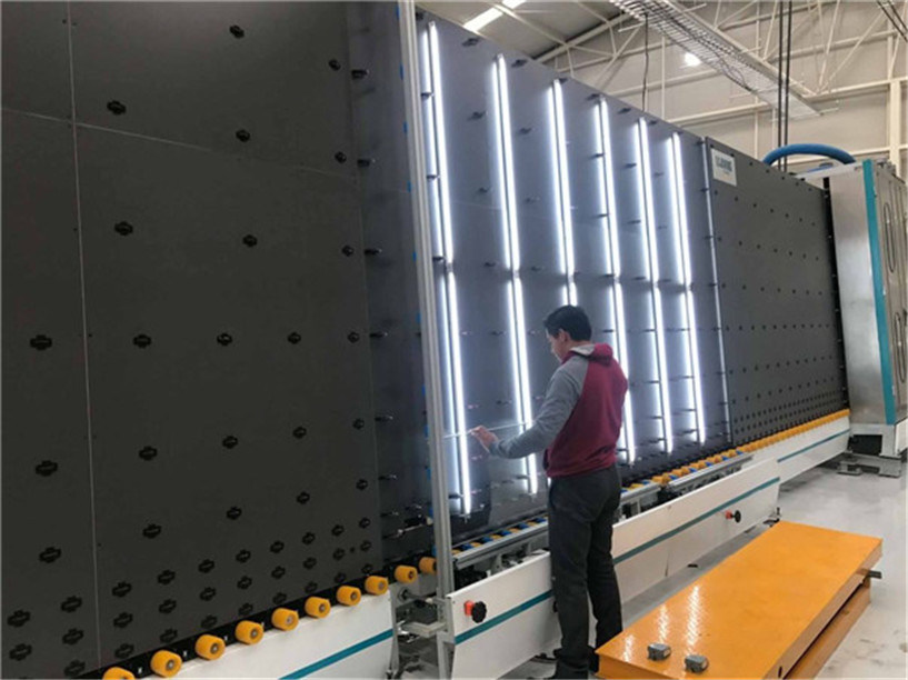 315mm Vlakke Isolerende Glasproductielijn met Borstels van de 3 Paren de Lage E Zachte Was